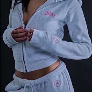 SOLD * Body by raven tracy backshot sweatsuit set